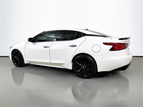 Used 2017 Nissan Maxima SR w/ Midnight Edition image 5