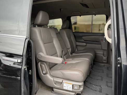 Used 2017 Honda Odyssey Touring Elite image 24
