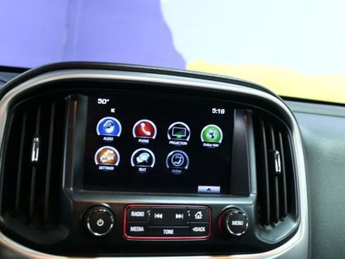 Used 2016 GMC Canyon SLE w/ All Terrain Package image 18