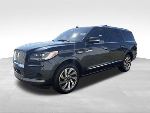 Used 2022 Lincoln Navigator L Reserve AWD/4WD image 10