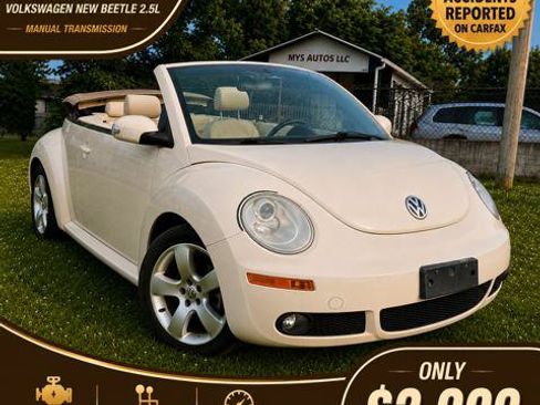 Used 2006 Volkswagen Beetle Convertible w/ Package 2 FWD image 1