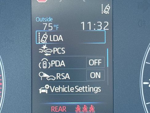 Used 2024 Toyota Corolla Cross L AWD/4WD image 19