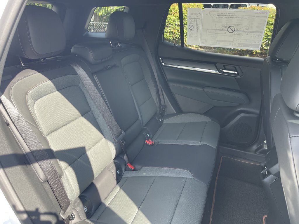 New 2027 GMC Terrain AT4 w/ Technology Package II AWD/4WD image 26