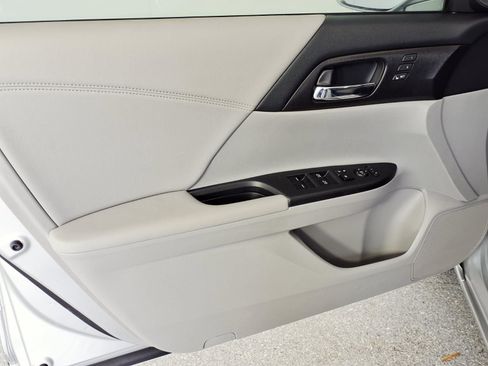 Used 2013 Honda Accord EX-L image 14