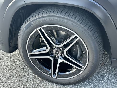 Certified 2024 Mercedes-Benz GLS 450 4MATIC image 13