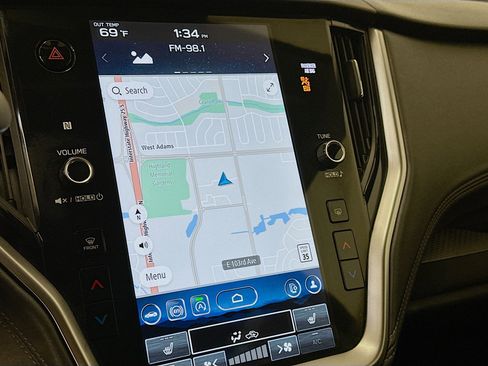 Used 2025 Subaru Outback Premium image 22