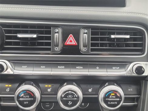 Used 2022 Genesis G70 2.0T w/ Prestige Package image 26