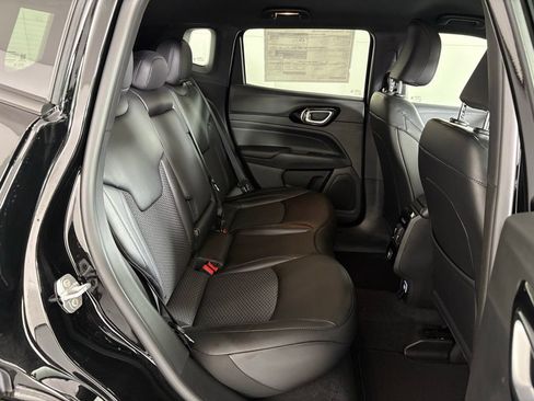 New 2026 Jeep Compass Latitude AWD/4WD image 39