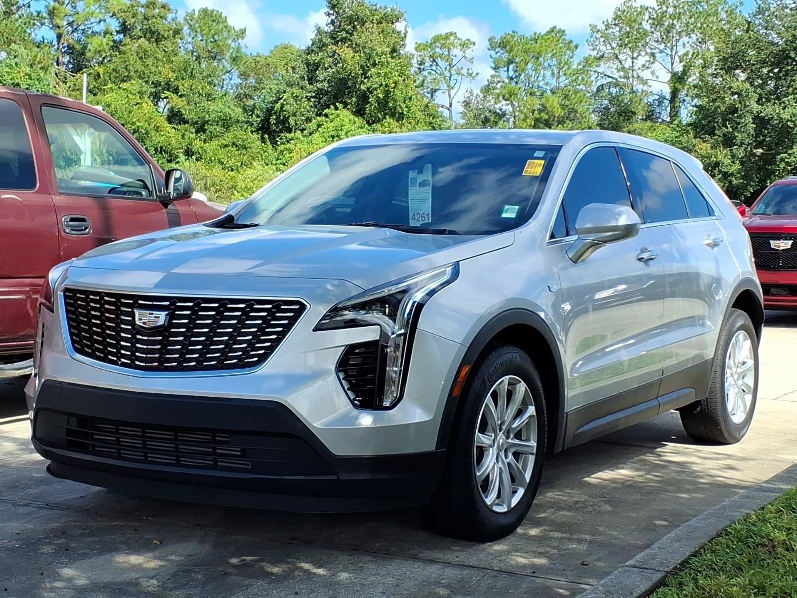 Used 2019 Cadillac XT4 Luxury FWD image 1