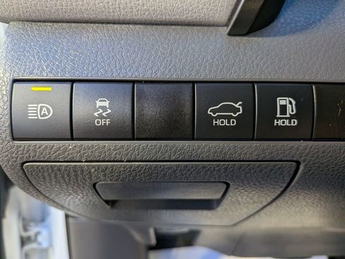 Certified 2020 Toyota Camry LE w/ Fleet Convenience Package image 13