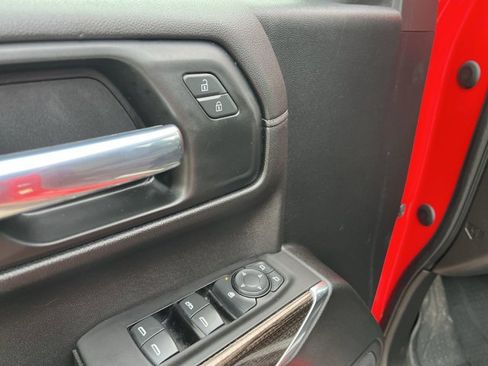 Used 2021 Chevrolet Silverado 1500 LT image 24