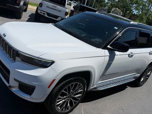 Used 2022 Jeep Grand Cherokee L Summit AWD/4WD image 10