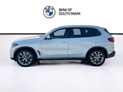 Used 2021 BMW X5 sDrive40i w/ Premium Package RWD image 4