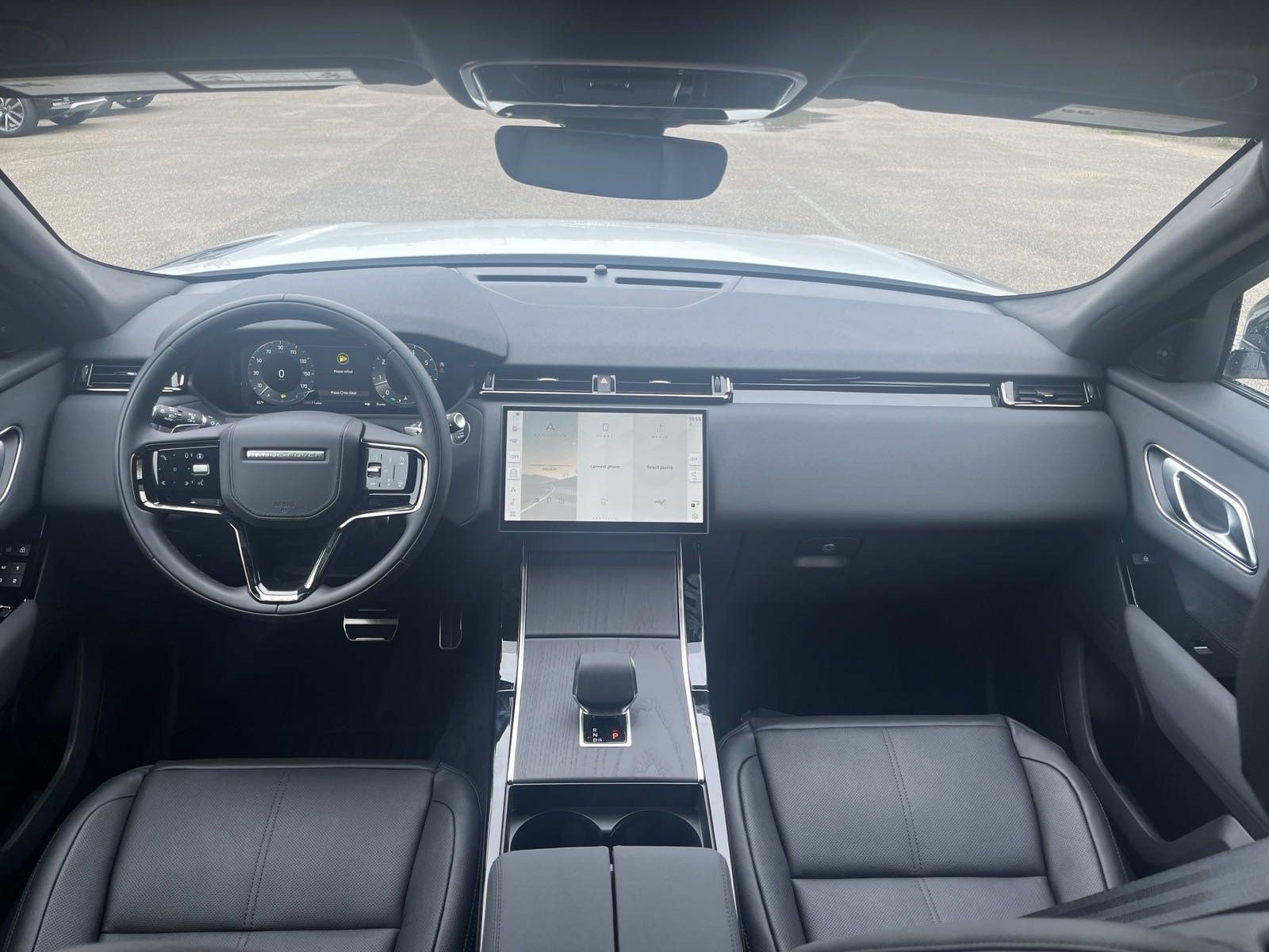 Used 2025 Land Rover Range Rover Velar Dynamic SE AWD/4WD image 14
