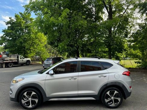Used 2017 Hyundai Tucson Sport FWD image 10