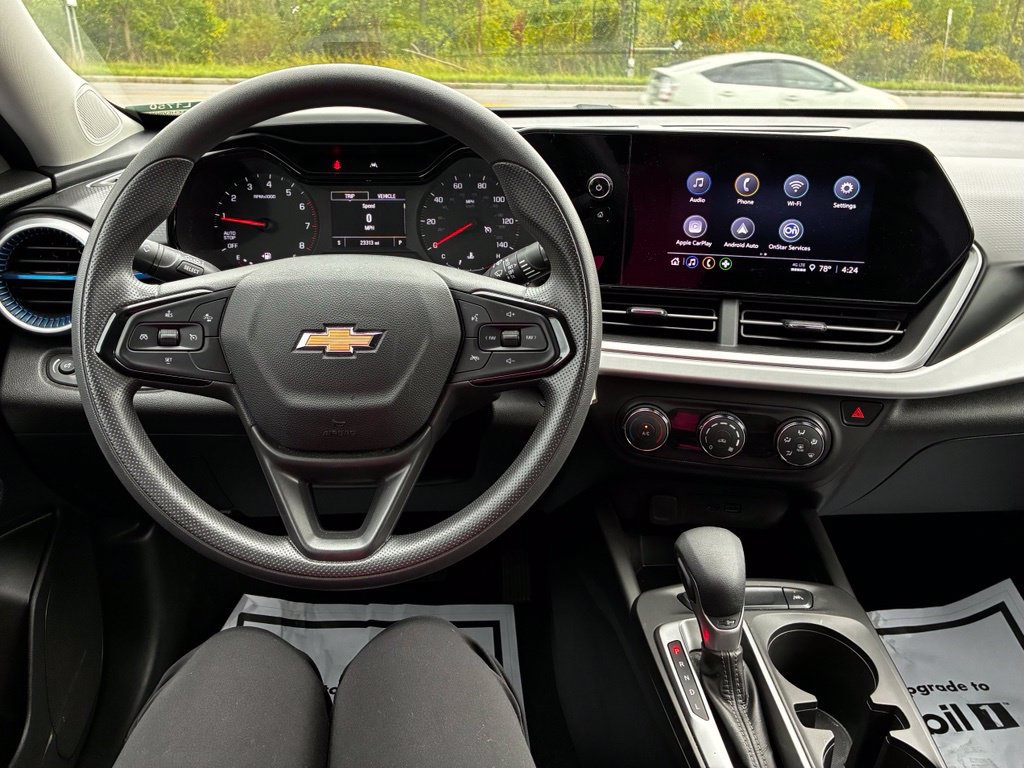 Used 2024 Chevrolet Trax LS w/ Driver Confidence Package FWD image 17