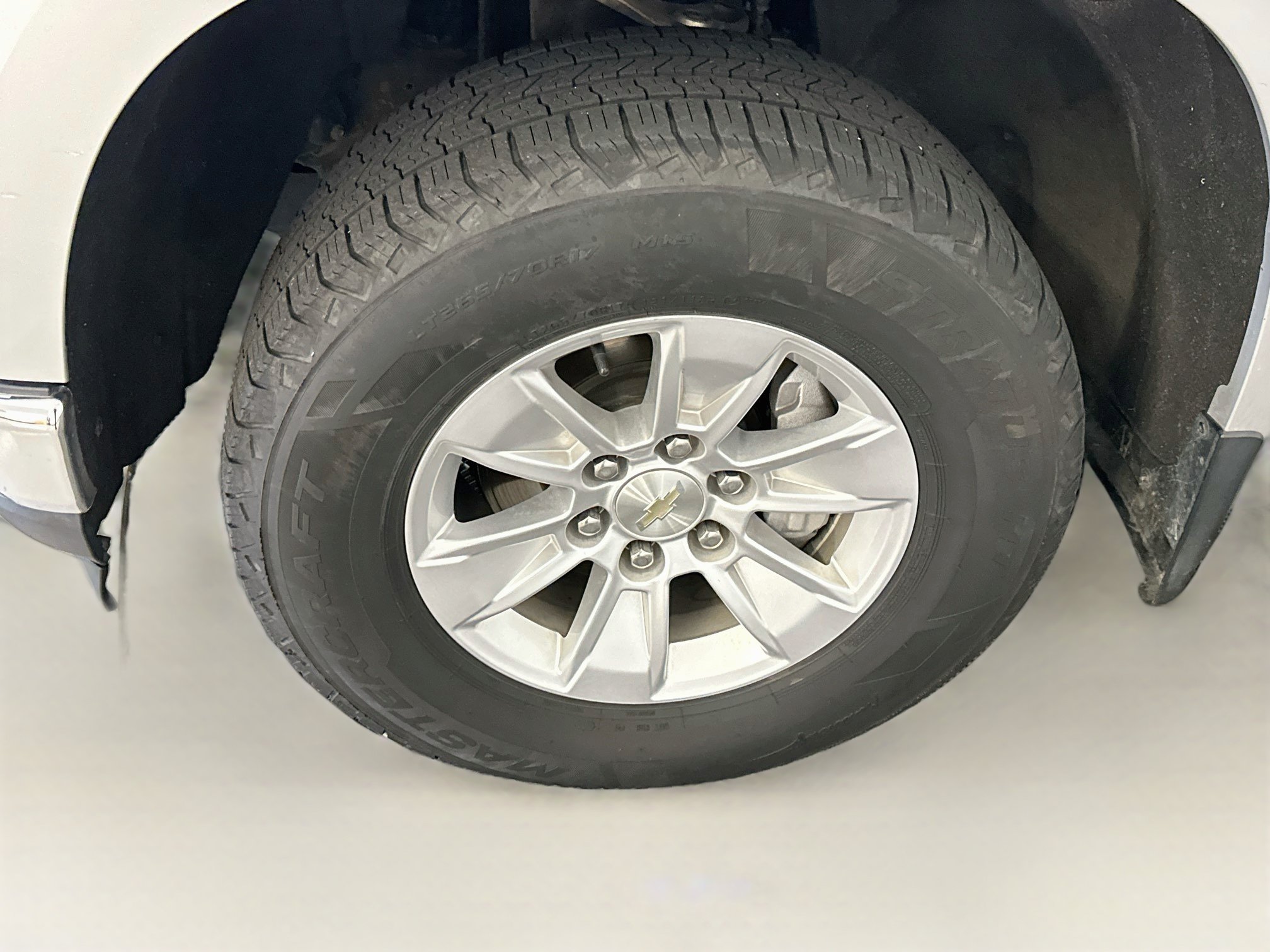 Used 2020 Chevrolet Silverado 1500 LT AWD/4WD image 11