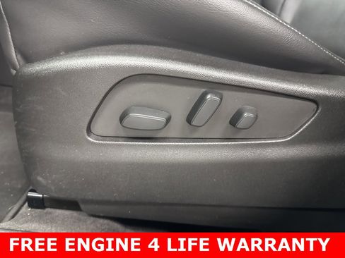 Used 2022 Cadillac XT4 Premium Luxury w/ Enhanced Visibility Package image 9