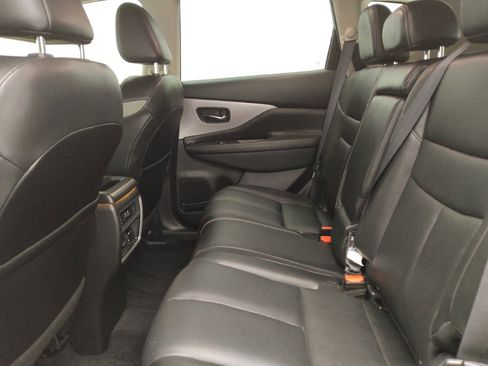 Used 2019 Nissan Murano SL image 18