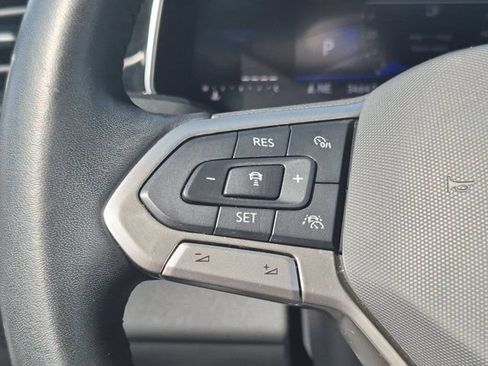 Used 2025 Volkswagen Jetta SE FWD image 20