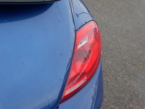 Used 2015 Volkswagen Beetle R-Line image 18