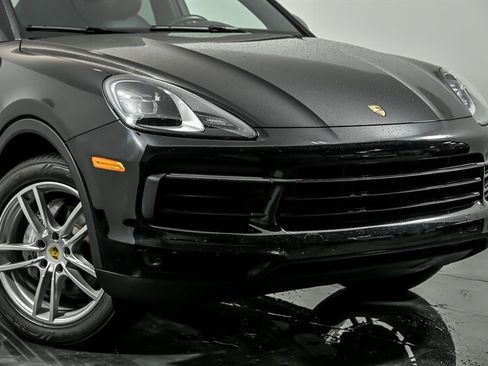 Used 2020 Porsche Cayenne AWD/4WD image 2
