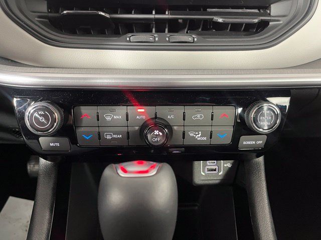 Used 2026 Jeep Compass Limited AWD/4WD image 33