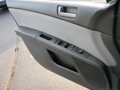 Used 2012 Nissan Sentra 2.0 SR image 28