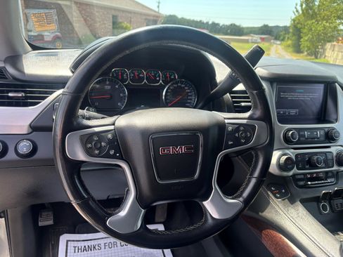 Used 2020 GMC Yukon SLT AWD/4WD image 11