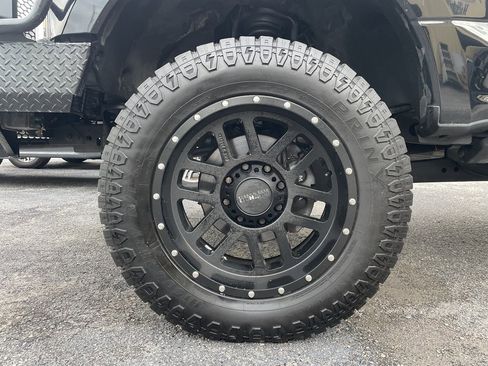 Used 2020 Ford F350 Platinum w/ FX4 Off-Road Package AWD/4WD image 35