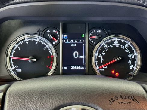 Used 2024 Toyota 4Runner TRD Off-Road Premium w/ Moonroof Package AWD/4WD image 15