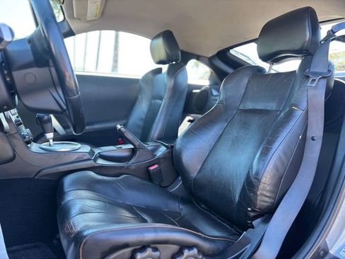 Used 2005 Nissan 350Z Touring w/ (K96) Aerodynamics Pkg image 8