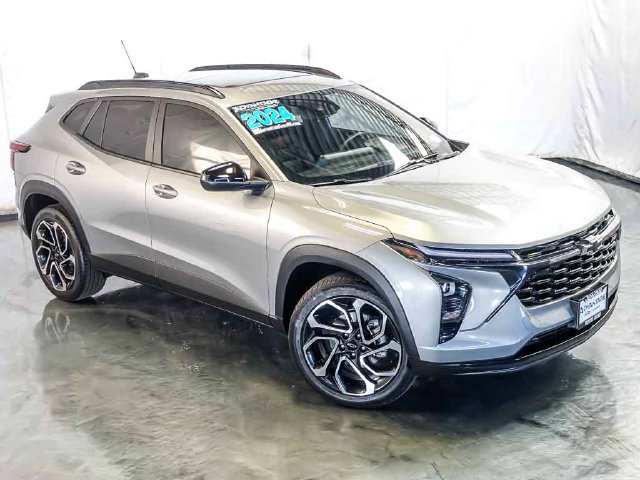 Certified 2024 Chevrolet Trax RS w/ Sunroof Package FWD image 6