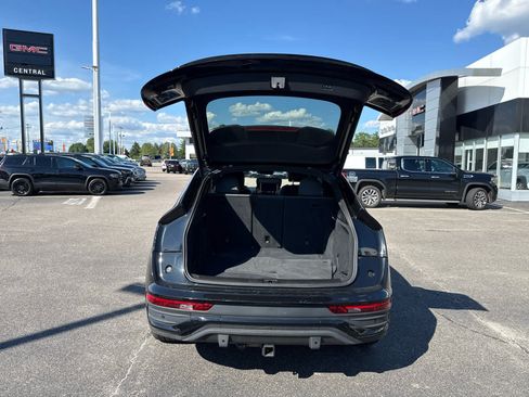 Used 2023 Audi Q5 2.0T Premium Plus w/ Premium Plus Package AWD/4WD image 10