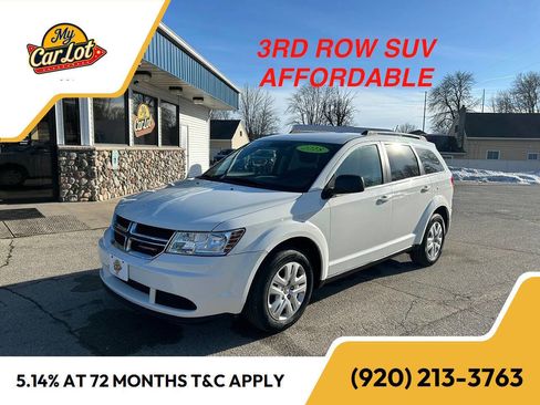 Used 2018 Dodge Journey SE image 1