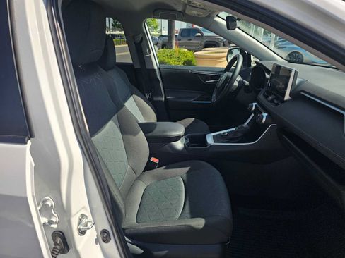 Certified 2025 Toyota RAV4 XLE AWD/4WD image 10
