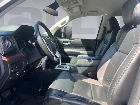 Used 2019 Toyota Tundra Limited w/ Limited Premium Package AWD/4WD image 10