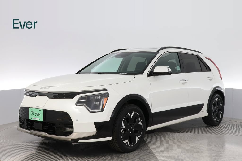 Used 2024 Kia Niro Wave FWD image 2
