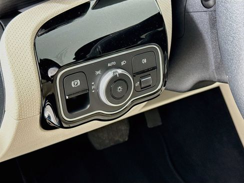 Certified 2026 Mercedes-Benz CLA 250 image 11
