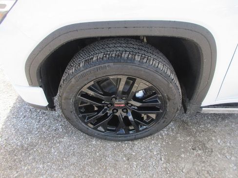 New 2026 GMC Sierra 1500 Denali AWD/4WD image 13