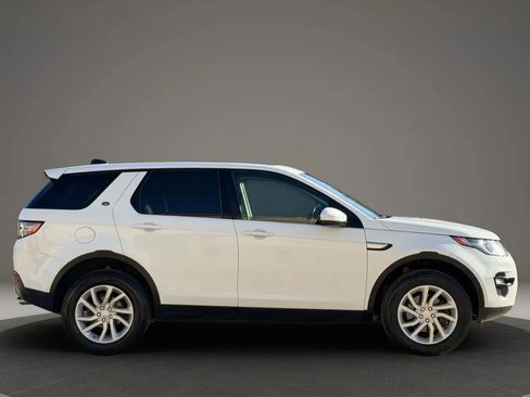 Used 2018 Land Rover Discovery Sport HSE image 2