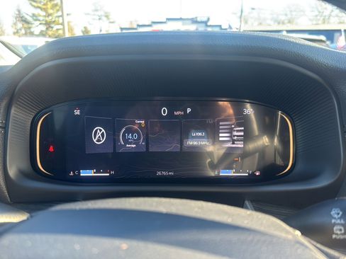 Used 2023 Jeep Wagoneer Series III w/ Premium Group I image 35