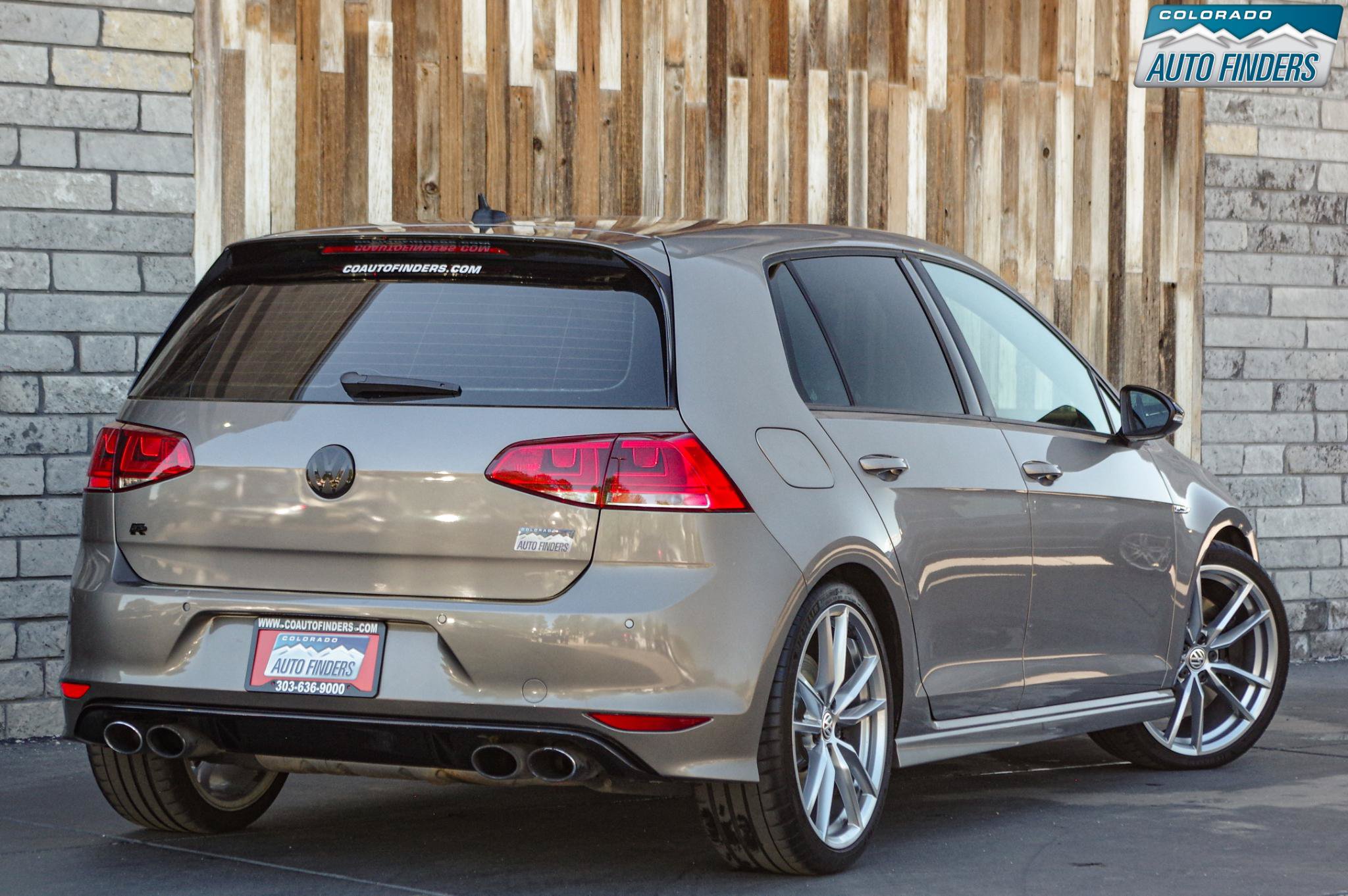 Used 2017 Volkswagen Golf 4-Door AWD/4WD image 7