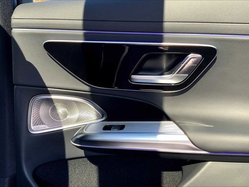 New 2026 Mercedes-Benz E 350 4MATIC Sedan image 23