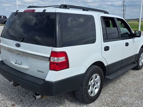 Used 2017 Ford Expedition XL w/ Equipment Group 101A image 3