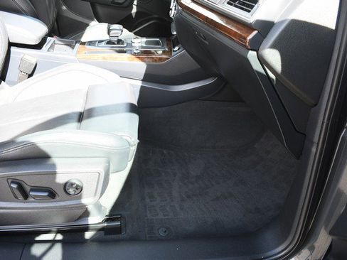 Used 2018 Audi Q5 2.0T Premium Plus w/ Premium Plus Package image 26