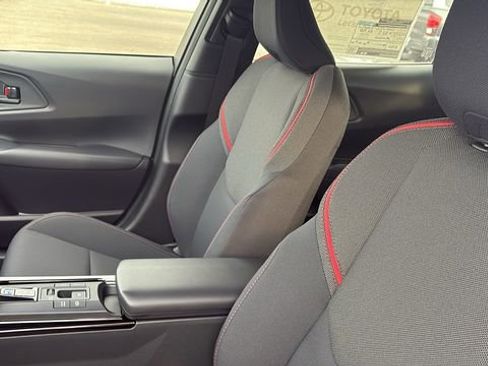 New 2026 Toyota Prius SE image 18