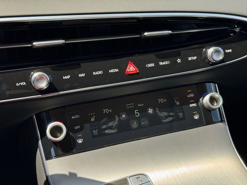 New 2026 Genesis GV70 2.5T Advanced image 34