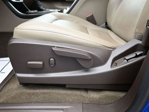 Used 2018 GMC Canyon SLT w/ Driver Alert Package image 9