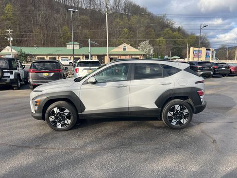 Used 2024 Hyundai Kona SEL image 5